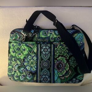 Vera Bradley Blue Rhapsody Paisley Laptop/Tablet Portfolio Hard Case Quilted
